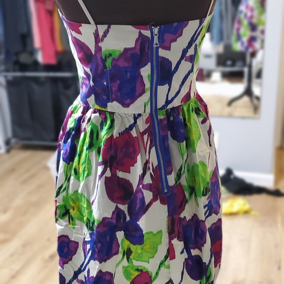 Floral dress - Picture 4 of 5